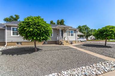 Main picture of 399 E Nassau Ave