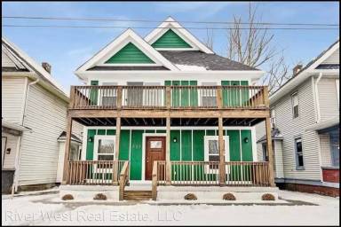 Main picture of 3159 E Washington St