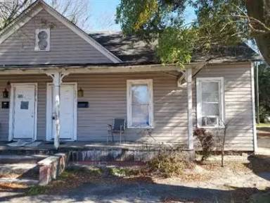 Main picture of 3921 Ellison St