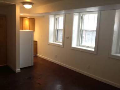 Main picture of 476 Summit Ave
