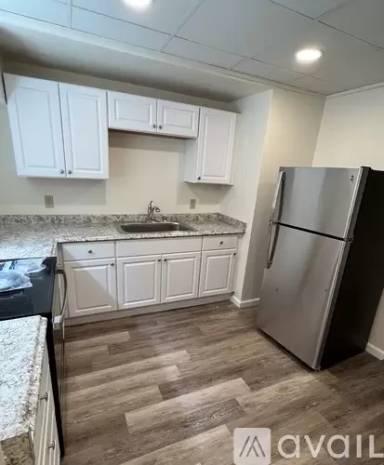 Main picture of 43 Genesee St