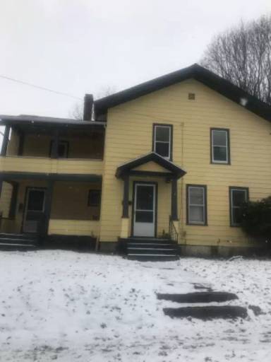 Main picture of 15 Kipp St