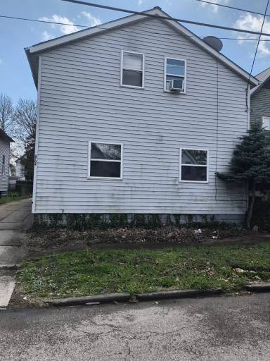 Main picture of 6704 Claasen Ave