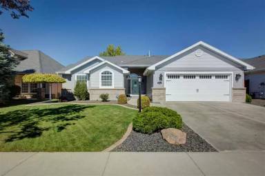 Main picture of 1722 W Eagle Mountain Dr