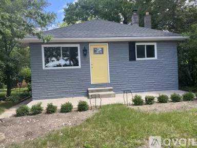 Main picture of 1696 Rochester Rd