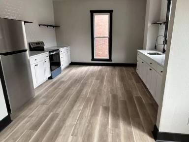 Main picture of 809 Noble St