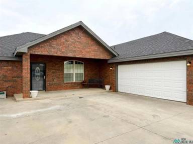 Main picture of 1347 Oakwood Cir