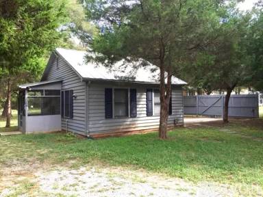 Main picture of 3066 Philpott Rd