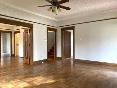 Main picture of 204 W 23rd St