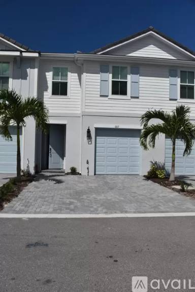 Main picture of 207 Preserve Trl S