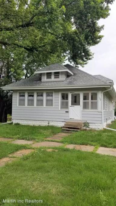 Main picture of 129 Moir St