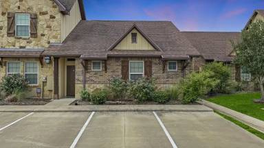 Main picture of 3306 Cullen Trl