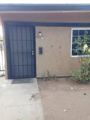 Main picture of 4106 E Mono St