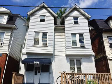 Main picture of 1019 Mellon St
