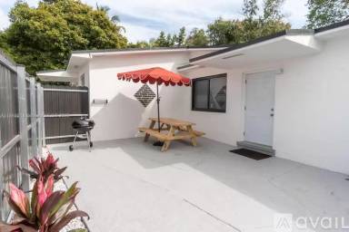 Main picture of 7815 NW 5th Ct