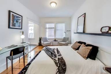 Main picture of 1030 LARKIN Apartments