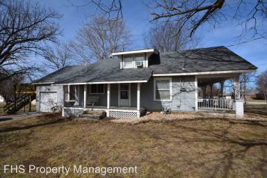 Main picture of 503 N Walnut Ave