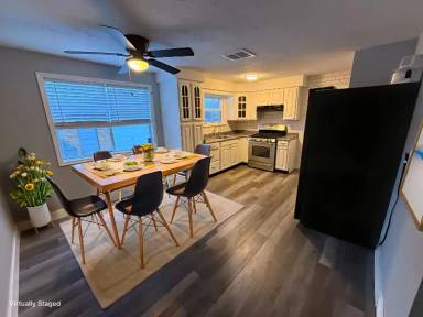 Main picture of 6018 Devlin Ave