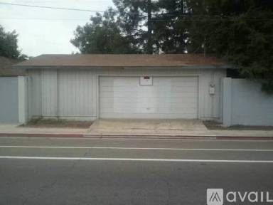 Main picture of 4040 W Iris Ave