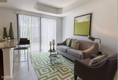 Main picture of 8011 SW 30th St