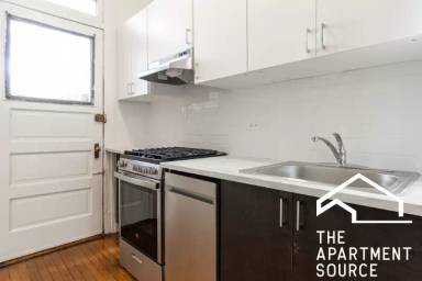 Main picture of 6425 W Cornelia Ave