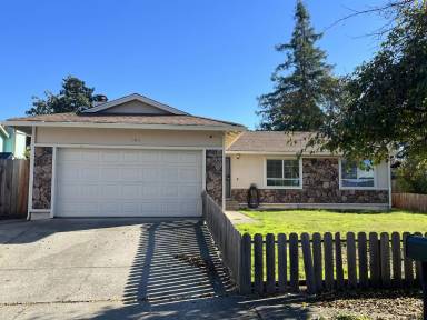 Main picture of 484 Amoros Ct