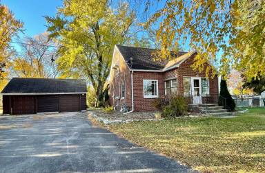 Main picture of 2305 Velp Ave