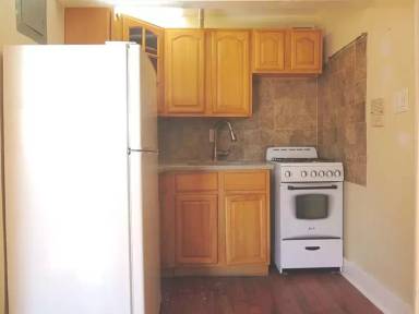 Main picture of 670A Greene Ave