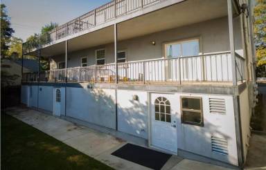 Main picture of 813 F St
