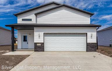 Main picture of 1506 Keystone Cir NE