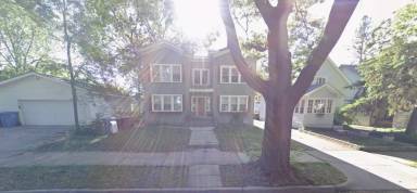 Main picture of 222 Logan Ave N