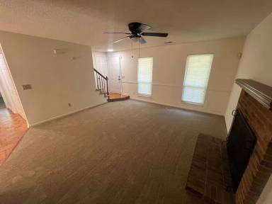 Main picture of 2319 Oak Leigh Dr