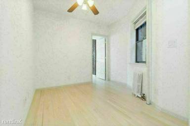 Main picture of 406 W 48th St