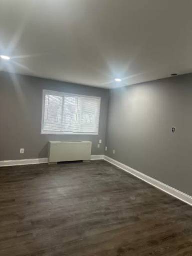 Main picture of 1001 Chillum Rd