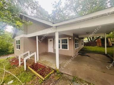 Main picture of 3015 W 24th St