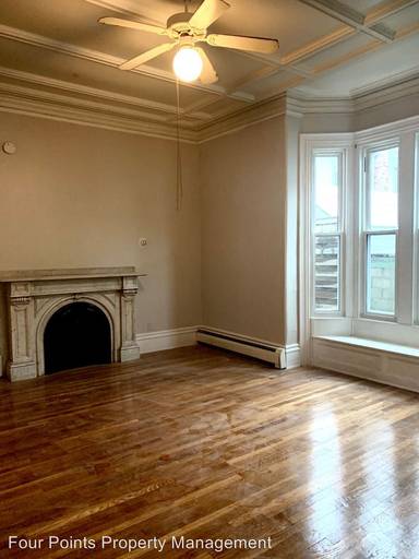 Main picture of 7 Maple Ave