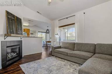 Main picture of 7124 Ash Creek Hts