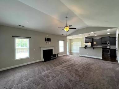 Main picture of 198 Meherrin Loop