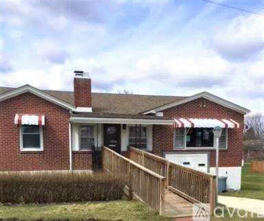Main picture of 105 Bibb Ave