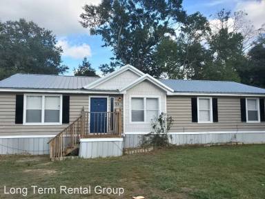 Main picture of 206 S Lark Cir