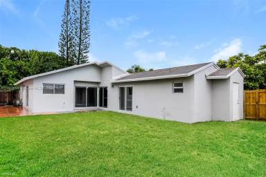 Main picture of 12000 SW 210th Ter