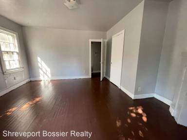 Main picture of 3120 Desoto St