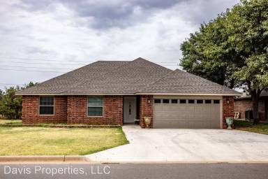 Main picture of 1405 Chisholm Trl