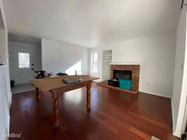 Main picture of 2837 Dunbar Ave