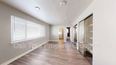 Main picture of 406 Van Buren Ave