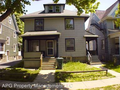 Main picture of 8 Shafer St