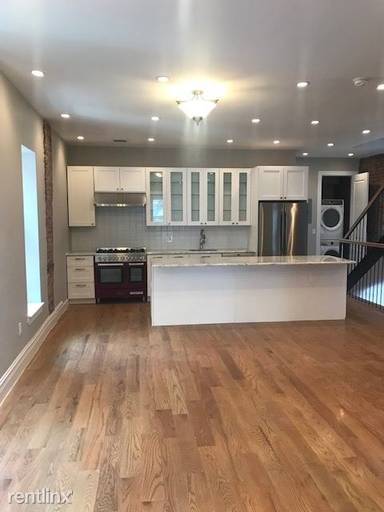 Main picture of 800 Prospect Pl
