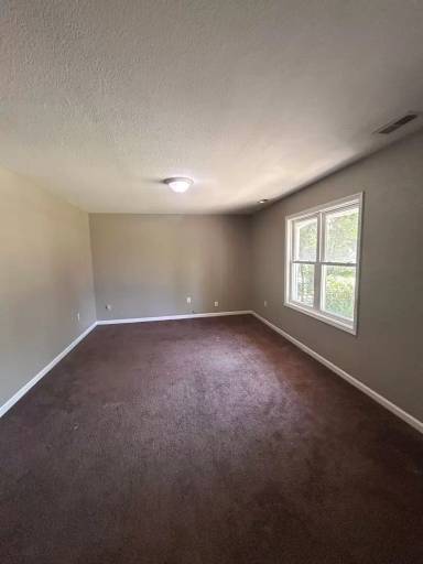 Main picture of 4917 Webster St