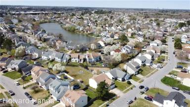 Main picture of 1889 Bloomfield Dr