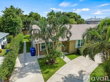 Main picture of 925 Turtle Cove Ln